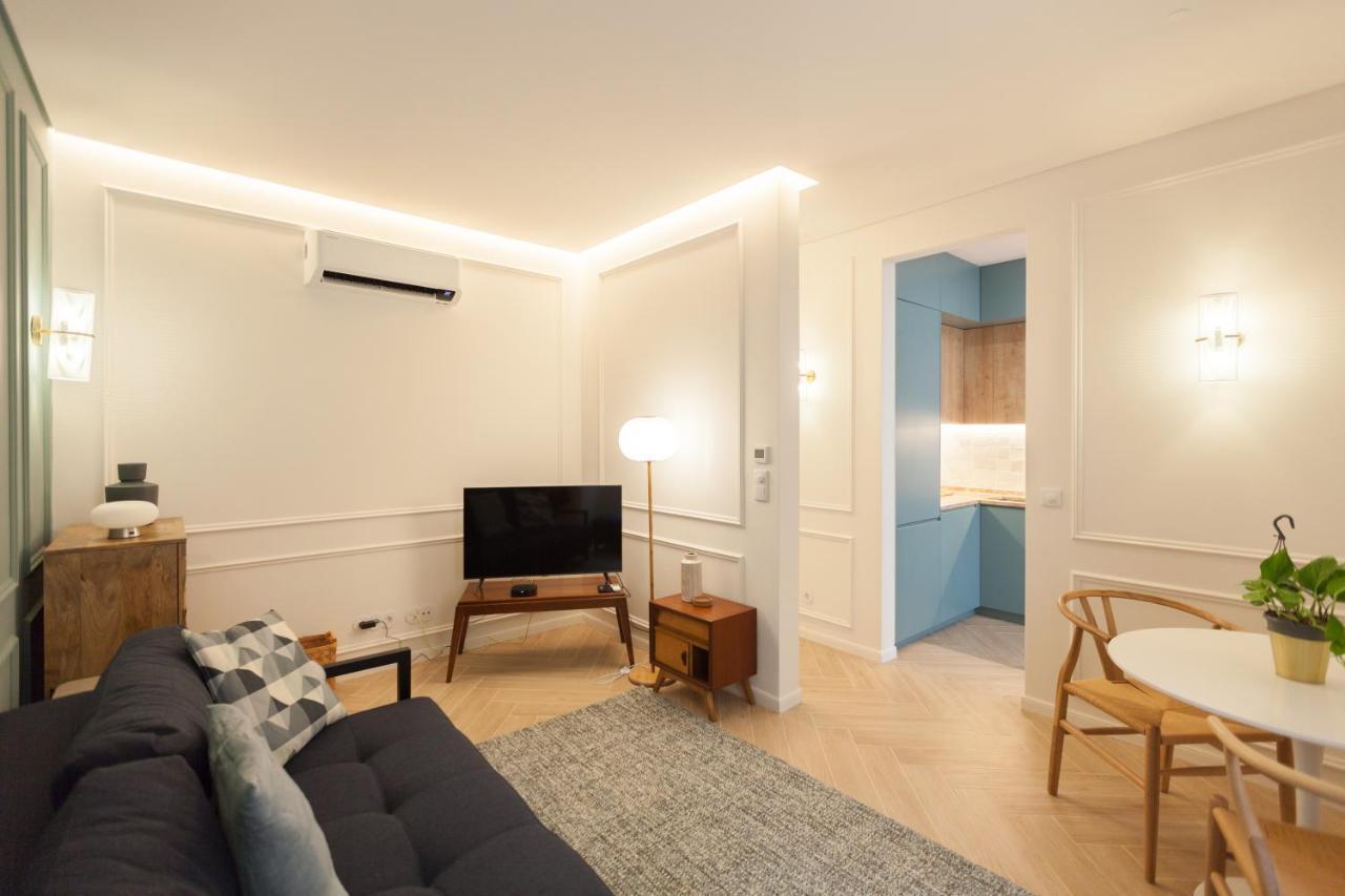 Flh Lapa Apartment With Interior Pateo Lisbon Bagian luar foto