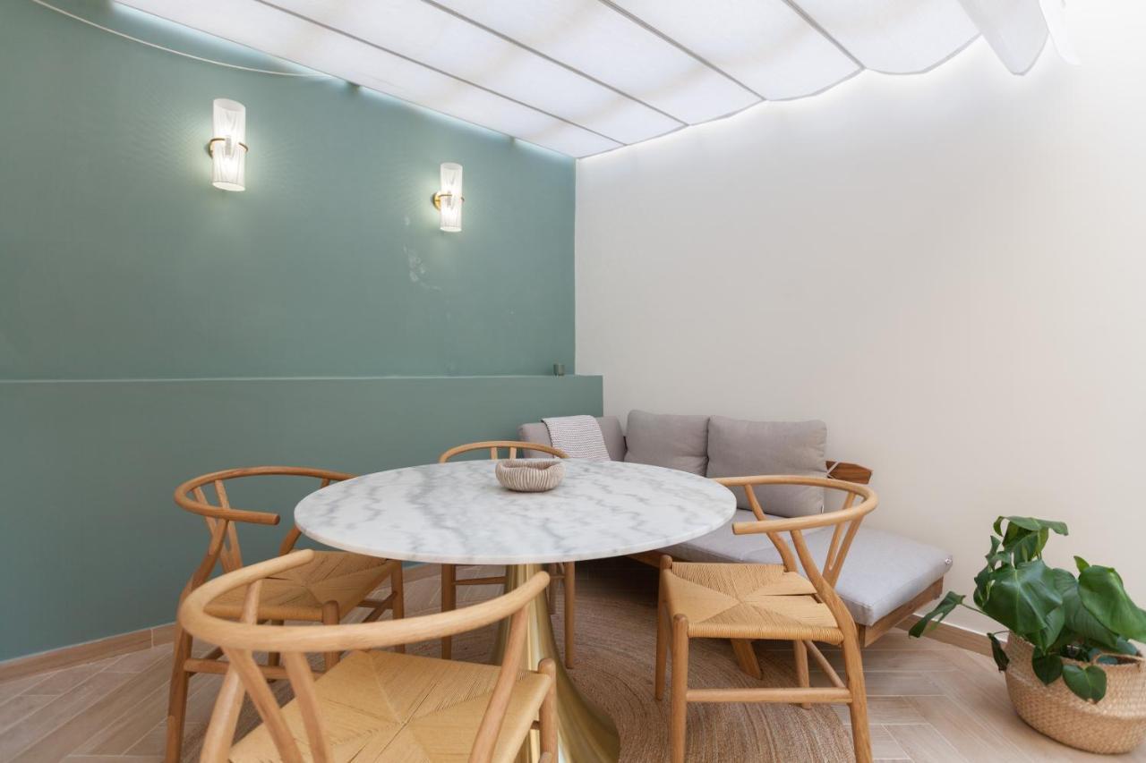 Flh Lapa Apartment With Interior Pateo Lisbon Bagian luar foto